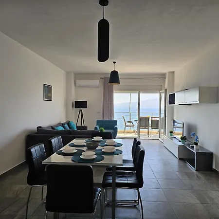 Wonderful View Apartment *